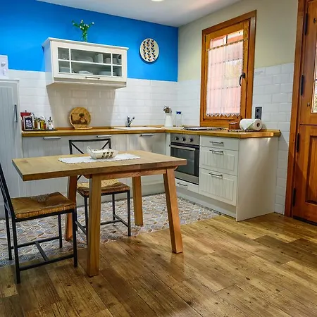 Rurales Balcon Real Senda Del Oso Appartement