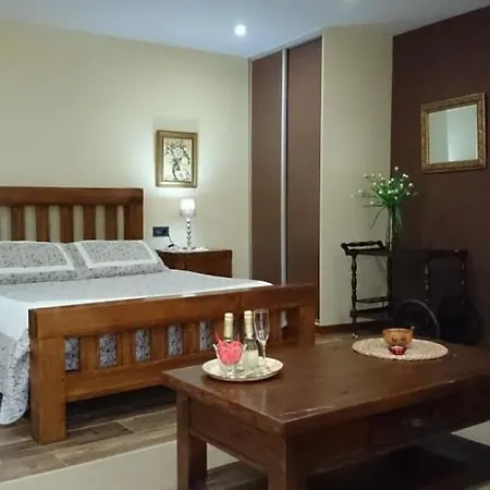 Rurales Balcon Real Senda Del Oso 아파트 *